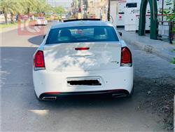 کرایسلەر 300
